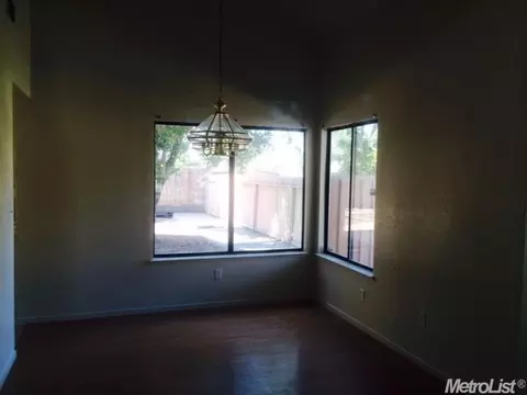 916 Vindel Ln, Modesto, CA 95350 photo 7