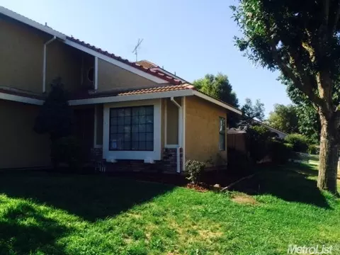 916 Vindel Ln, Modesto, CA 95350 photo 2