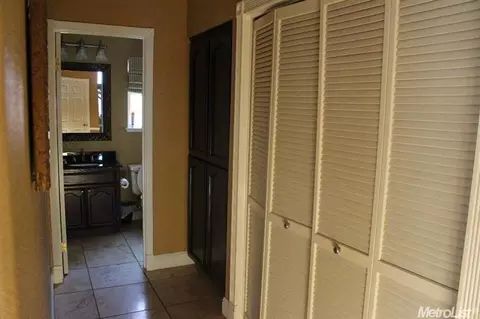 805 Shasta Ave, Modesto, CA 95358 photo 8