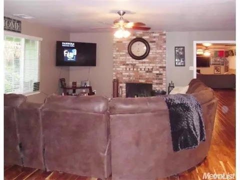 2424 Yosemite, Merced, CA 95340 photo 6