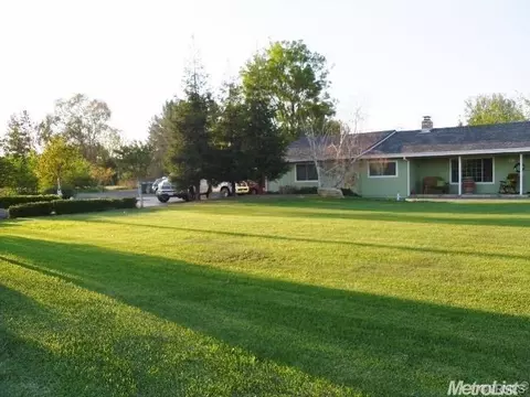 2424 Yosemite, Merced, CA 95340 photo 2