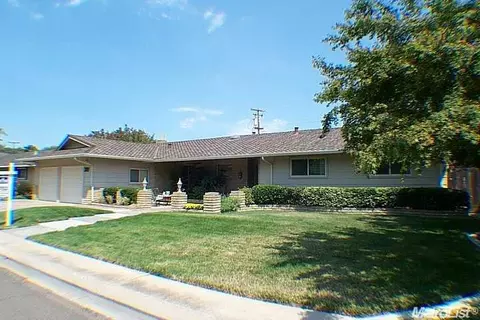 3105 Williamsburg Way, Modesto, CA 95355 photo 1