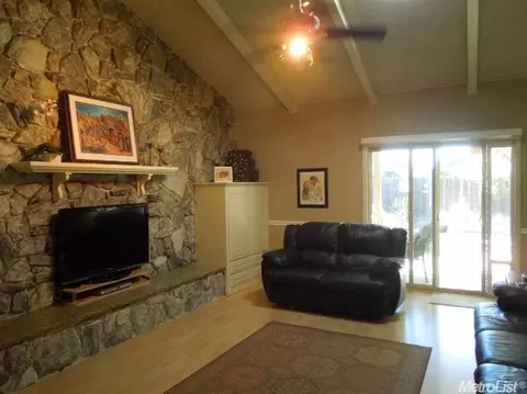 3105 Williamsburg Way, Modesto, CA 95355 photo 8