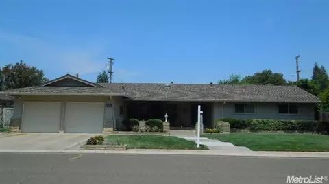 3105 Williamsburg Way, Modesto, CA 95355 photo 2