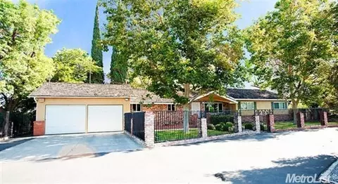 18686 E Clausen Rd, Turlock, CA 95380 photo 1