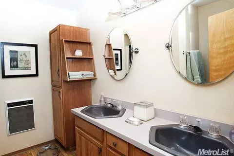 18686 E Clausen Rd, Turlock, CA 95380 photo 9