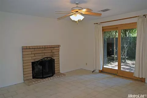 2704 Hatteras Pl, Davis, CA 95616 photo 2