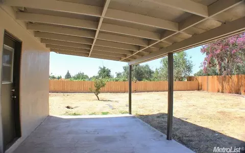 1620 Waverly Dr, Modesto, CA 95358 photo 16