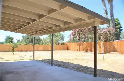 1620 Waverly Dr, Modesto, CA 95358 photo 15
