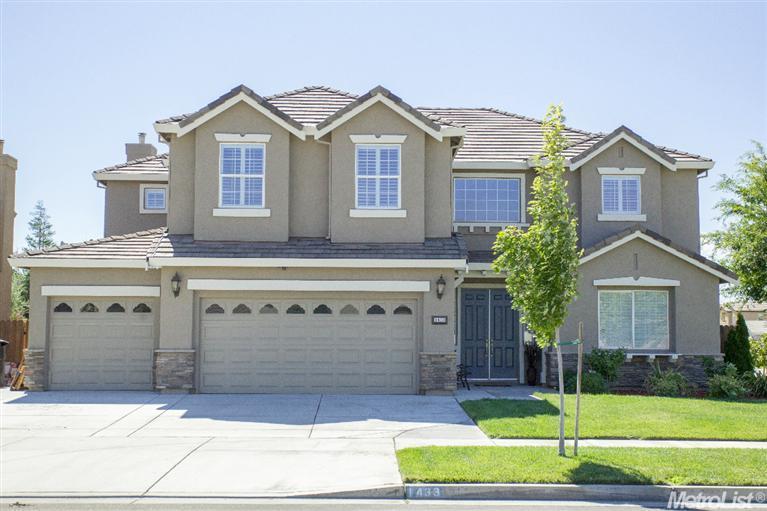 1433 Atlantic Ave, Ripon, CA 95366 photo 1