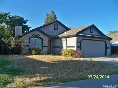 203 Cinnamon Dr, Galt, CA 95632 photo 1