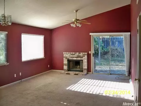 203 Cinnamon Dr, Galt, CA 95632 photo 4