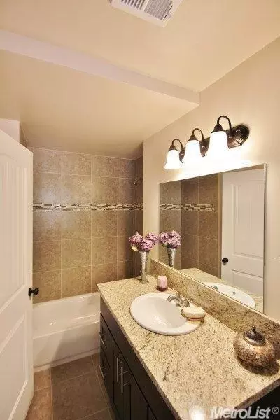 5133 Kovanda Ave, Carmichael, CA 95608 photo 17