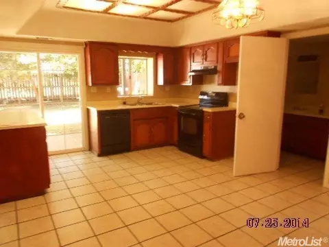 624 Myrtle Ave, Galt, CA 95632 photo 5