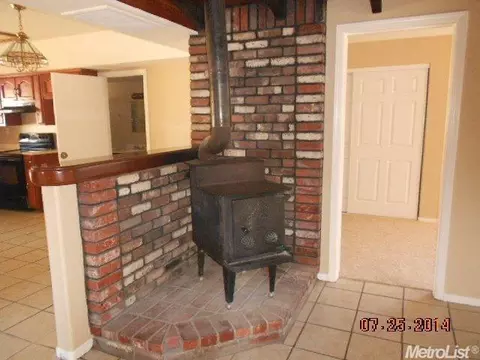624 Myrtle Ave, Galt, CA 95632 photo 4