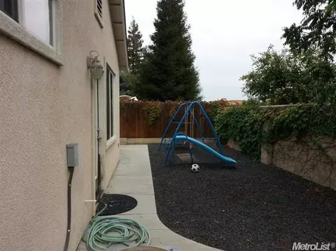 2390 Trellis Ln, Turlock, CA 95382 photo 10