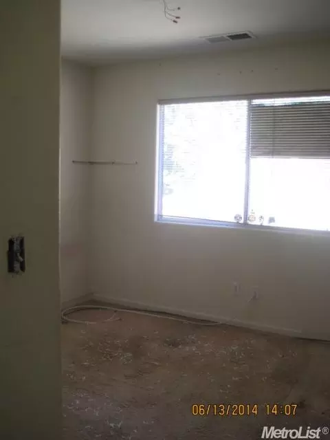 1527 Lucerne Ave, Gustine, CA 95322 photo 3