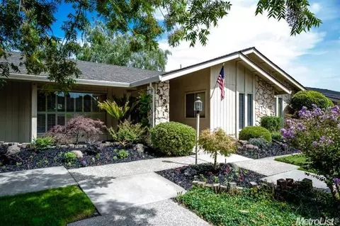 2721 Deerfield Pl, Modesto, CA 95355 photo 1
