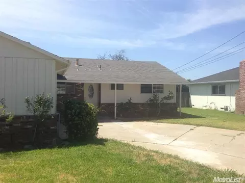 1942 Baugh St, Olivehurst, CA 95961 photo 1