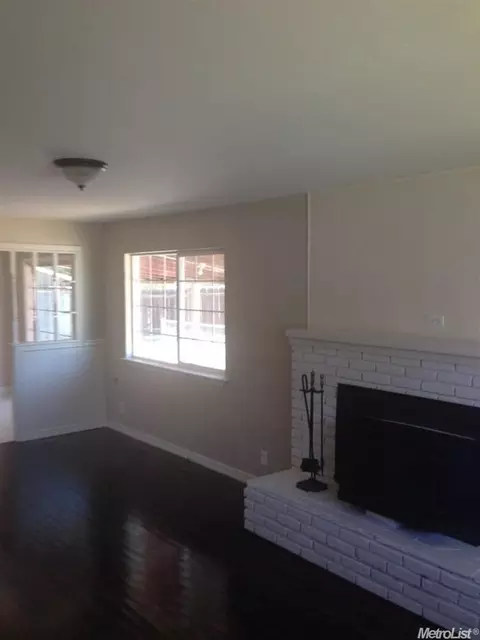 1942 Baugh St, Olivehurst, CA 95961 photo 4