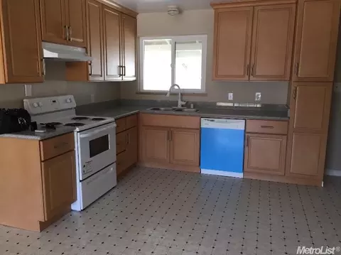 1942 Baugh St, Olivehurst, CA 95961 photo 9