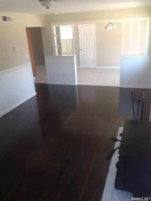 1942 Baugh St, Olivehurst, CA 95961 photo 5