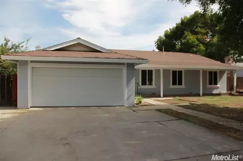 3321 E Orangeburg Ave, Modesto, CA 95355 photo 1