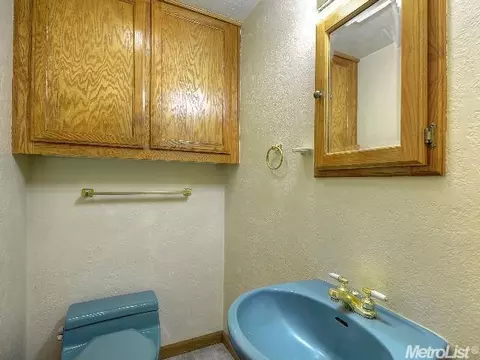 4904 Boyd Dr, Carmichael, CA 95608 photo 17