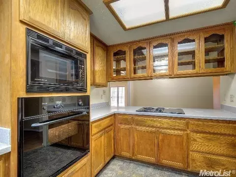 4904 Boyd Dr, Carmichael, CA 95608 photo 4