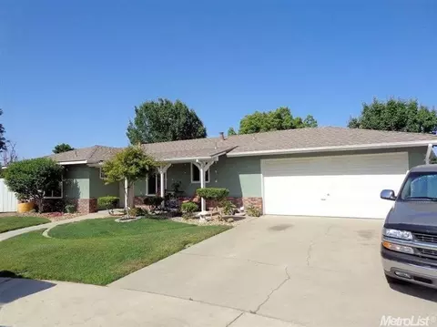 1728 Ron Ct, Ceres, CA 95307 photo 2