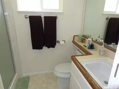 1728 Ron Ct, Ceres, CA 95307 photo 9