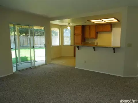 2748 Willow Spring Ct, Riverbank, CA 95367 photo 6