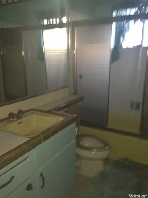 2301 Denny Ct, Ceres, CA 95307 photo 2