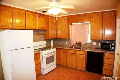 2014 Tully Rd, Modesto, CA 95350 photo 3