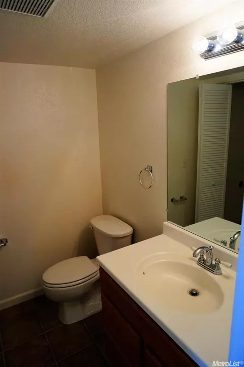 3728 Coniston Ct, Antelope, CA 95843 photo 5
