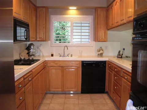 1132 Mcclaren, Carmichael, CA 95608 photo 3