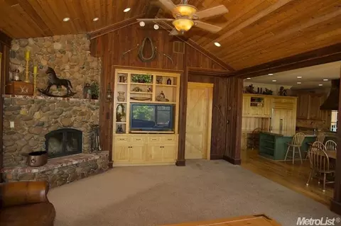 22540 E Acampo Rd, Clements, CA 95227 photo 7
