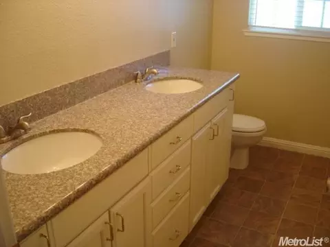 217 Dove Ct, Modesto, CA 95350 photo 7