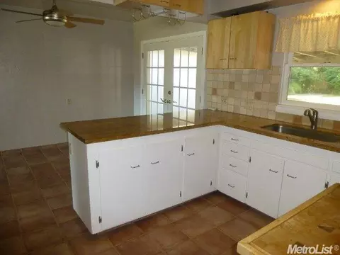924 Ramona Ave, Modesto, CA 95350 photo 8
