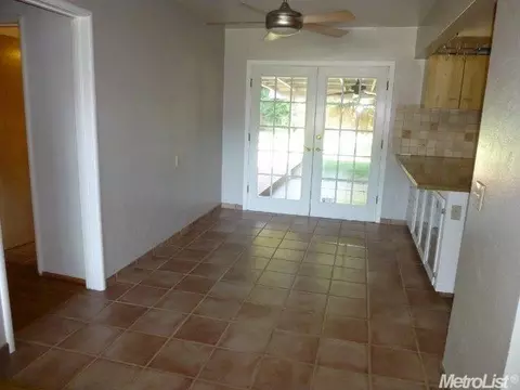 924 Ramona Ave, Modesto, CA 95350 photo 4