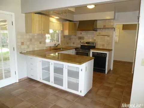 924 Ramona Ave, Modesto, CA 95350 photo 5