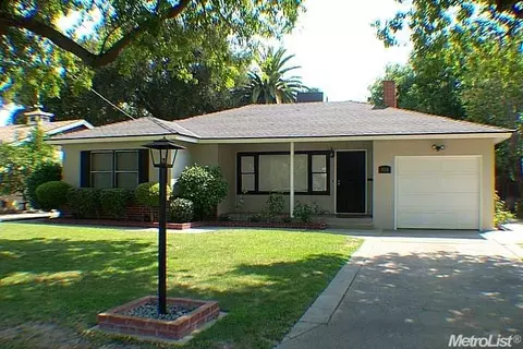 924 Ramona Ave, Modesto, CA 95350 photo 1