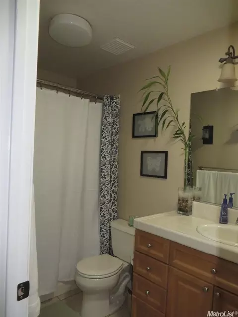 2052 Bishop Way, Lodi, CA 95242 photo 11