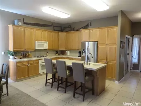 2052 Bishop Way, Lodi, CA 95242 photo 5