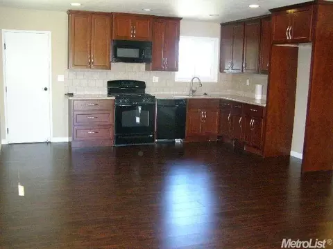 374 Jensen Rd, Gustine, CA 95322 photo 5