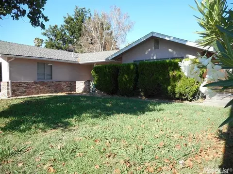 1828 Ortega Dr, Modesto, CA 95355 photo 1