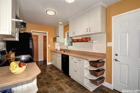 1107 Cornell Dr, Davis, CA 95616 photo 8
