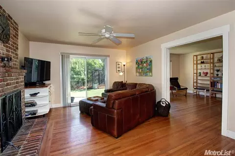 1107 Cornell Dr, Davis, CA 95616 photo 2