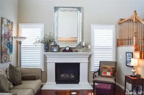 1629 Viggo Pl, Ripon, CA 95366 photo 2