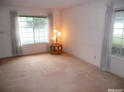4008 Oak Villa Cir, Carmichael, CA 95608 photo 3